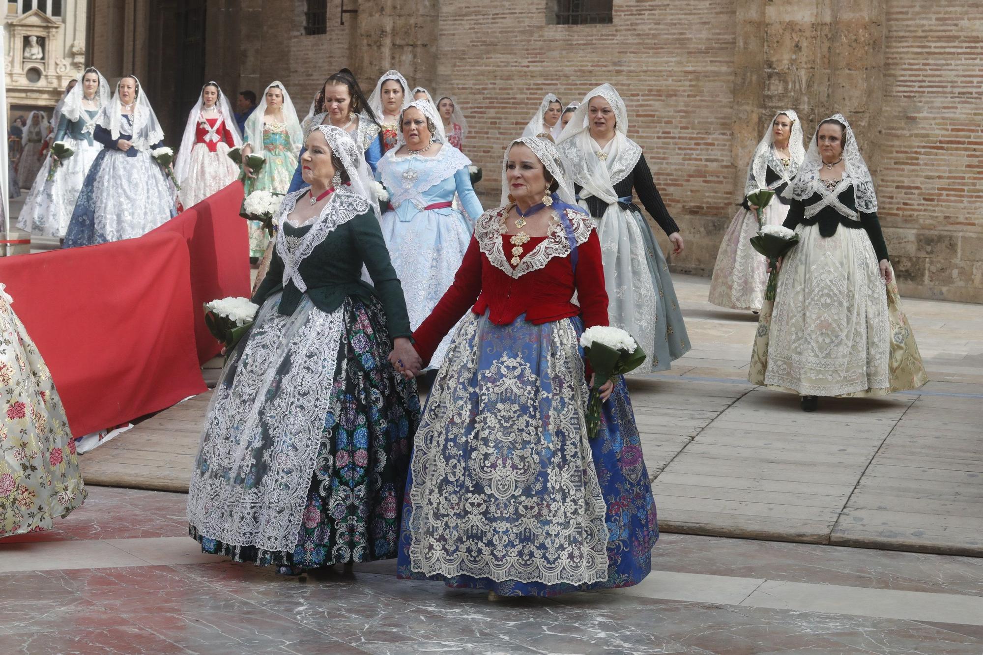 Búscate en el segundo día de ofrenda por la calle de la Paz (entre las 15:30 a las 17:00 horas)