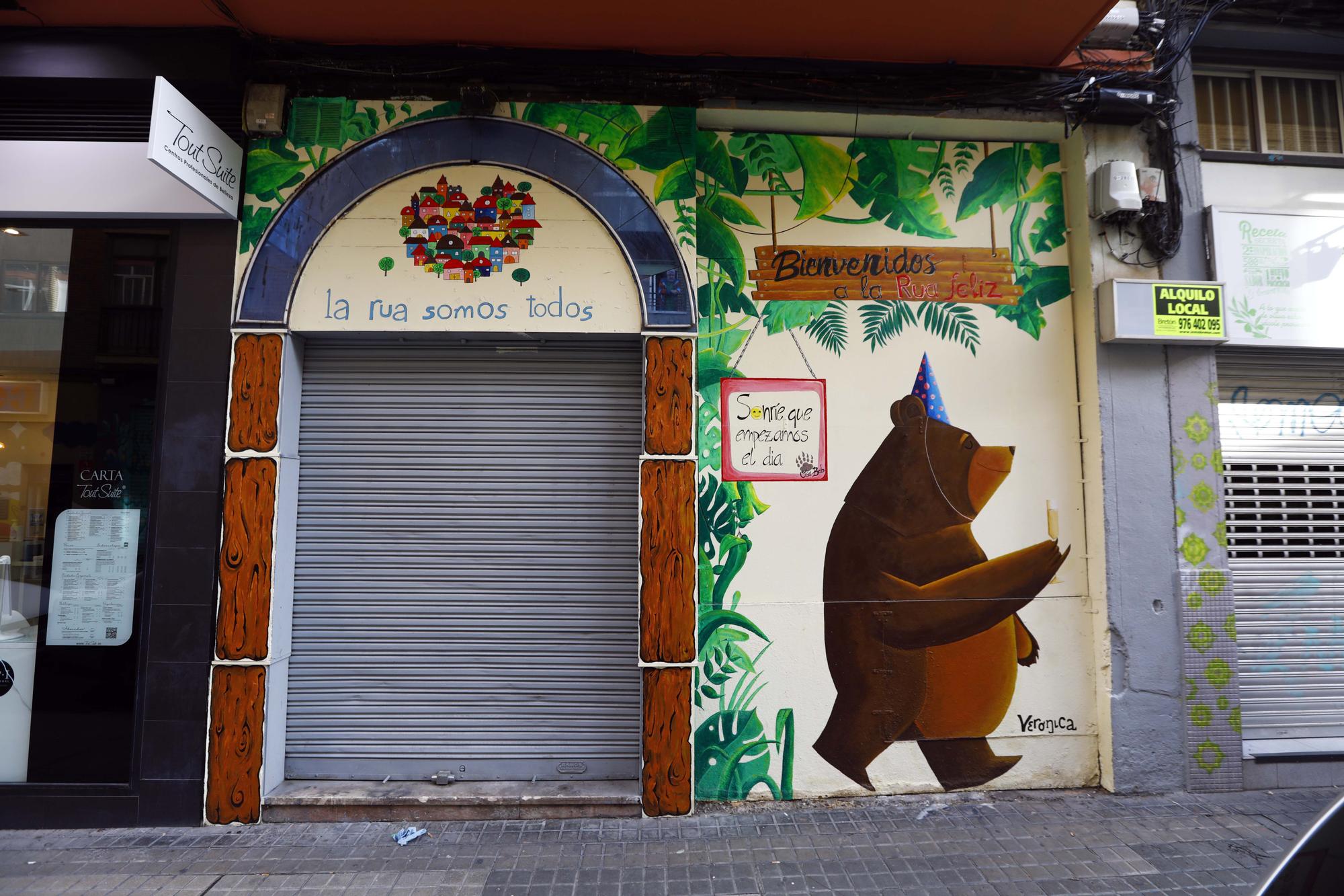 FOTOGALERÍA | Actuaciones artísticas en las calles Luis del Valle y San Antonio María Claret