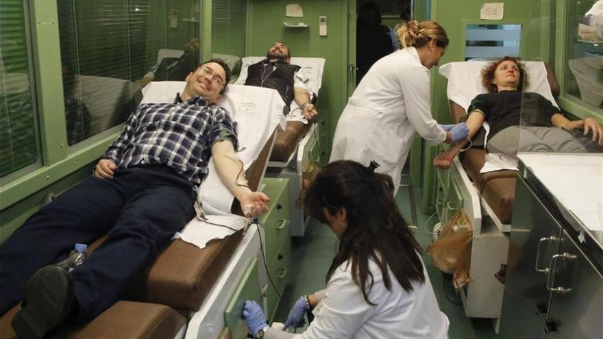 El colegio de los Franciscanos acoge esta tarde una colecta especial para donar sangre