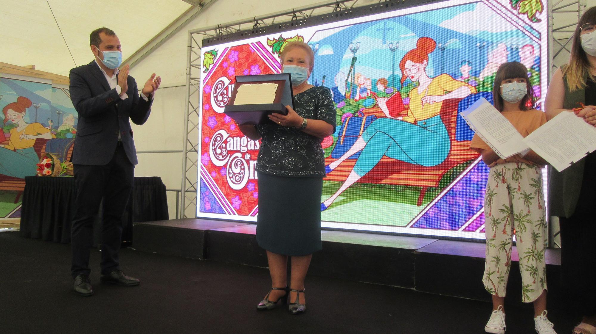 Emocionante homenaje a Laura Barranco e Isabel Valiente, en Cangas de Onís