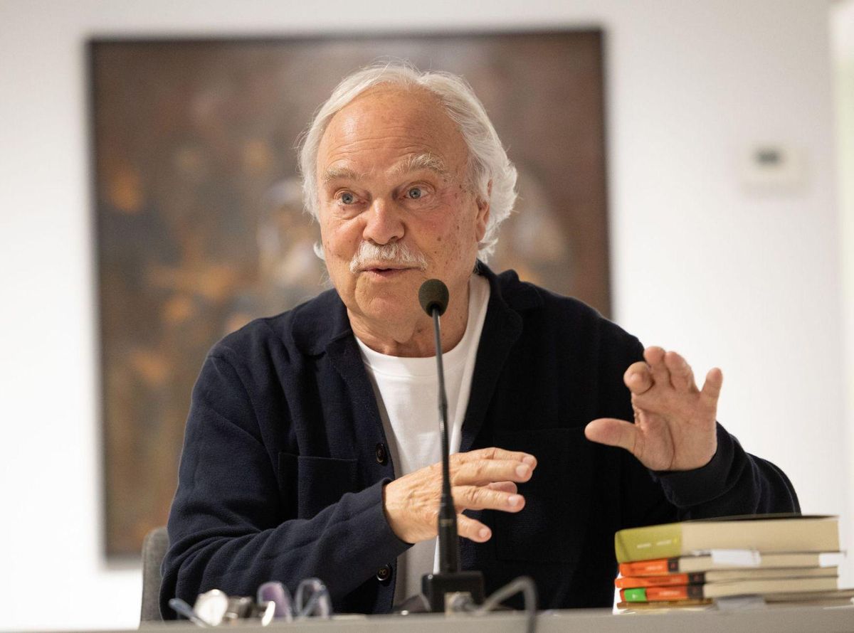 Francesc Parcerisas, escriptor: «L'única cosa que existeix és el present, hi és tot»