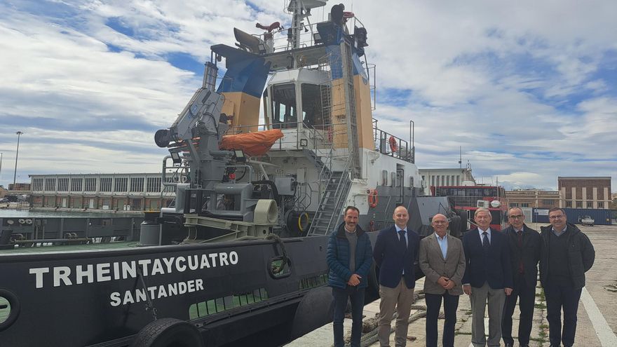 Un nuevo remolcador opera en el Puerto de Málaga