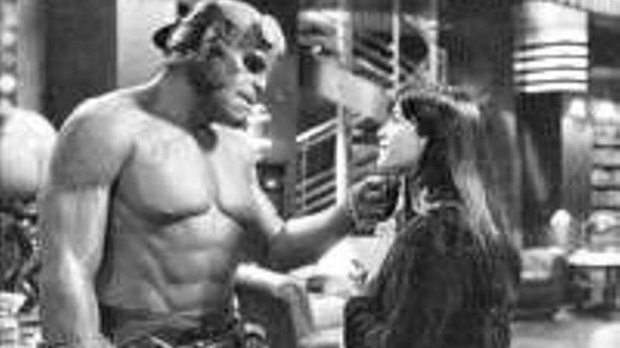 ´HELLBOY´ Y ´VECINOS INVASORES´, EN LA FILMOTECA Y EL AULA DE CAJA EXTREMADURA