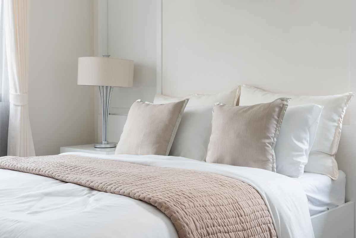 H M HOME FUNDAS NORDICAS H M Home tiene las fundas nordicas minimalistas que parecen de firma de lujo dormiras como en una cama de hotel