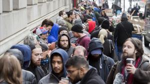 zentauroepp45500317 people wait in line to purchase legal cannabis products outs181017195921