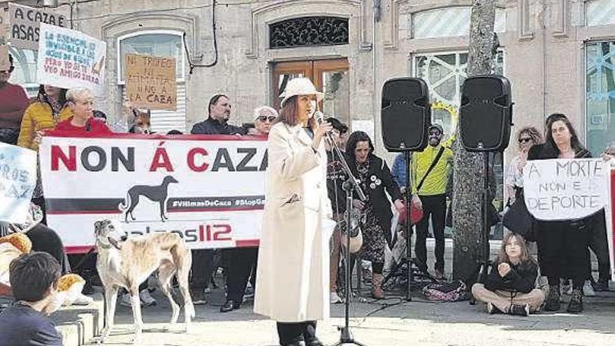 La concejala y actriz Uxía Blanco, en la manifestación de Vigo. // FdV