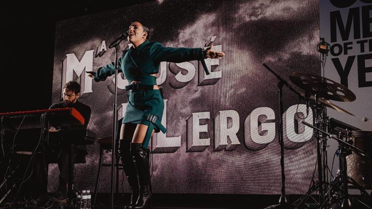 María José Llergo deslumbró con su actuación en los premios.