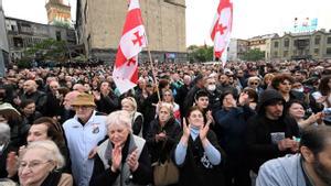 Manifestantes georgianos en Tiblisi.