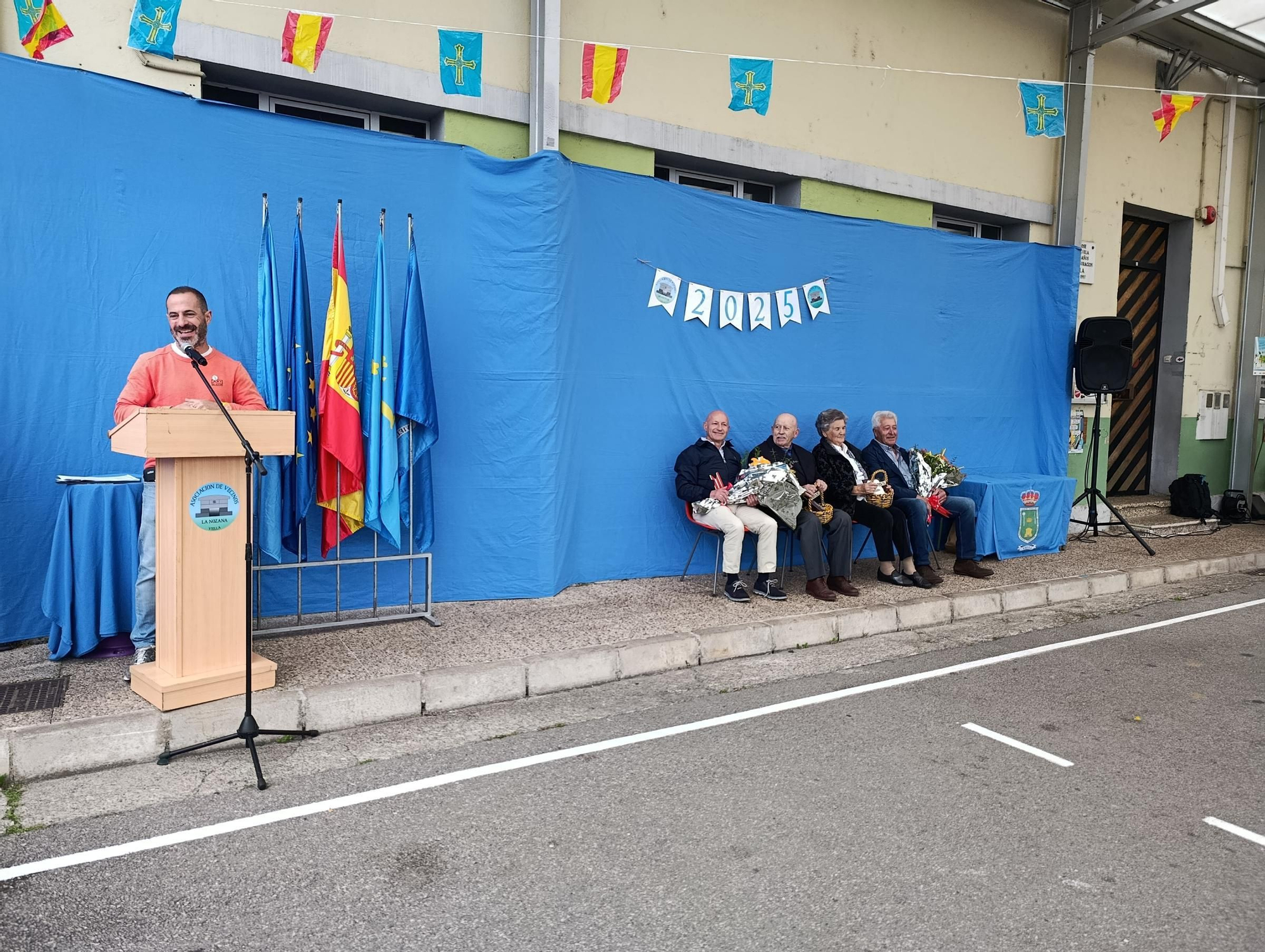 Viella homenajea sus mayores