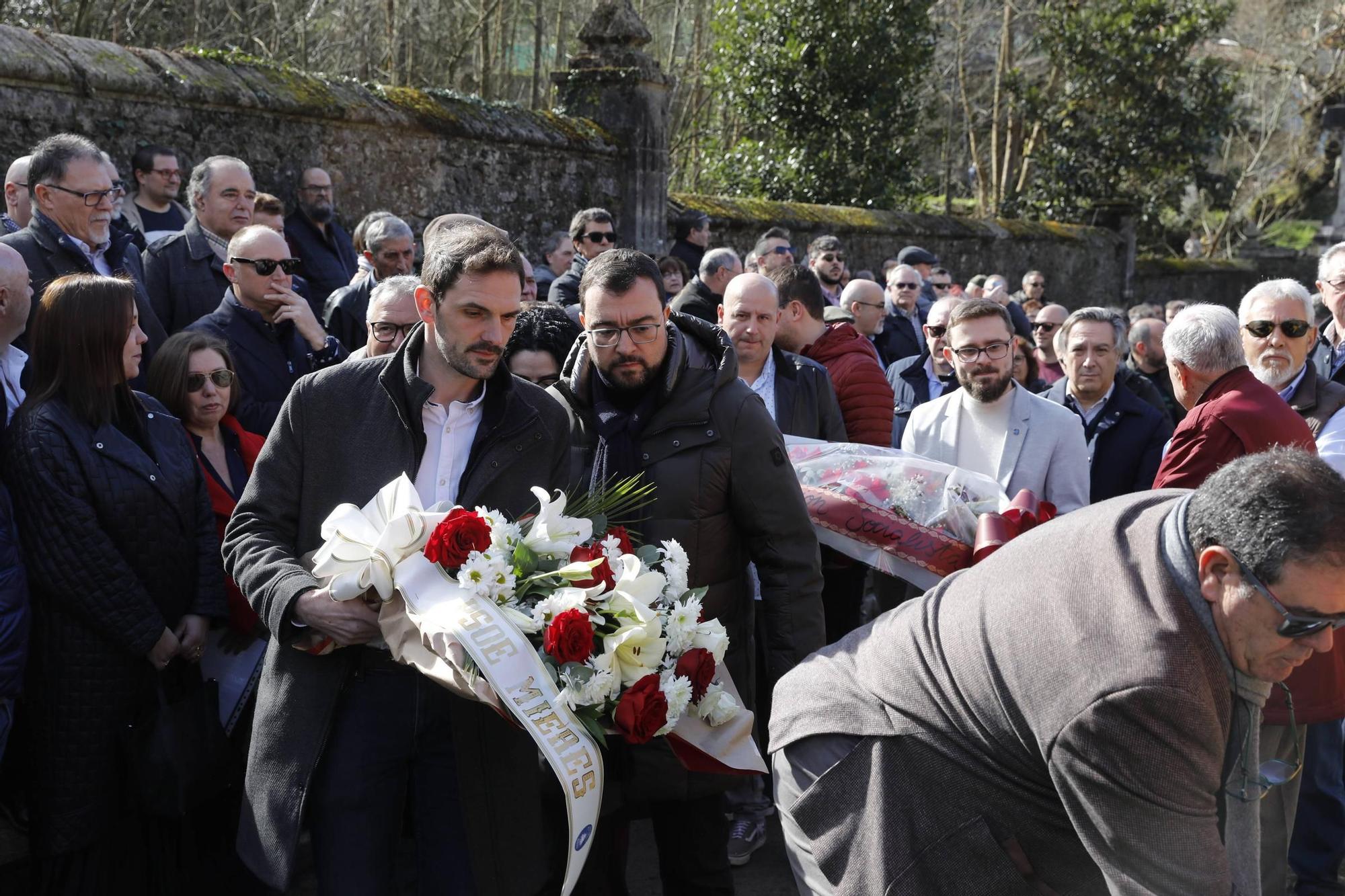 Así fue el homenaje a Manuel Llaneza, una de las grandes citas del socialismo asturiano