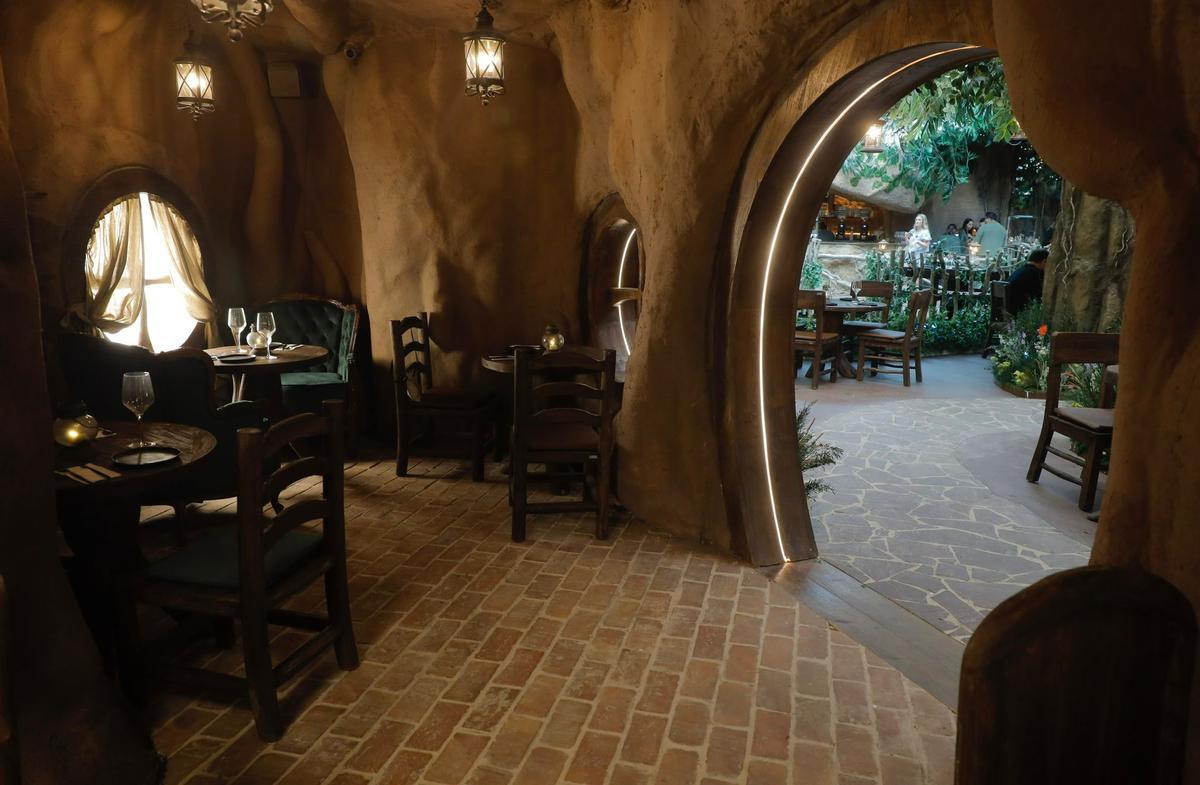 En imágenes | Así es Voltereta: el nuevo restaurante de Zaragoza con cascada