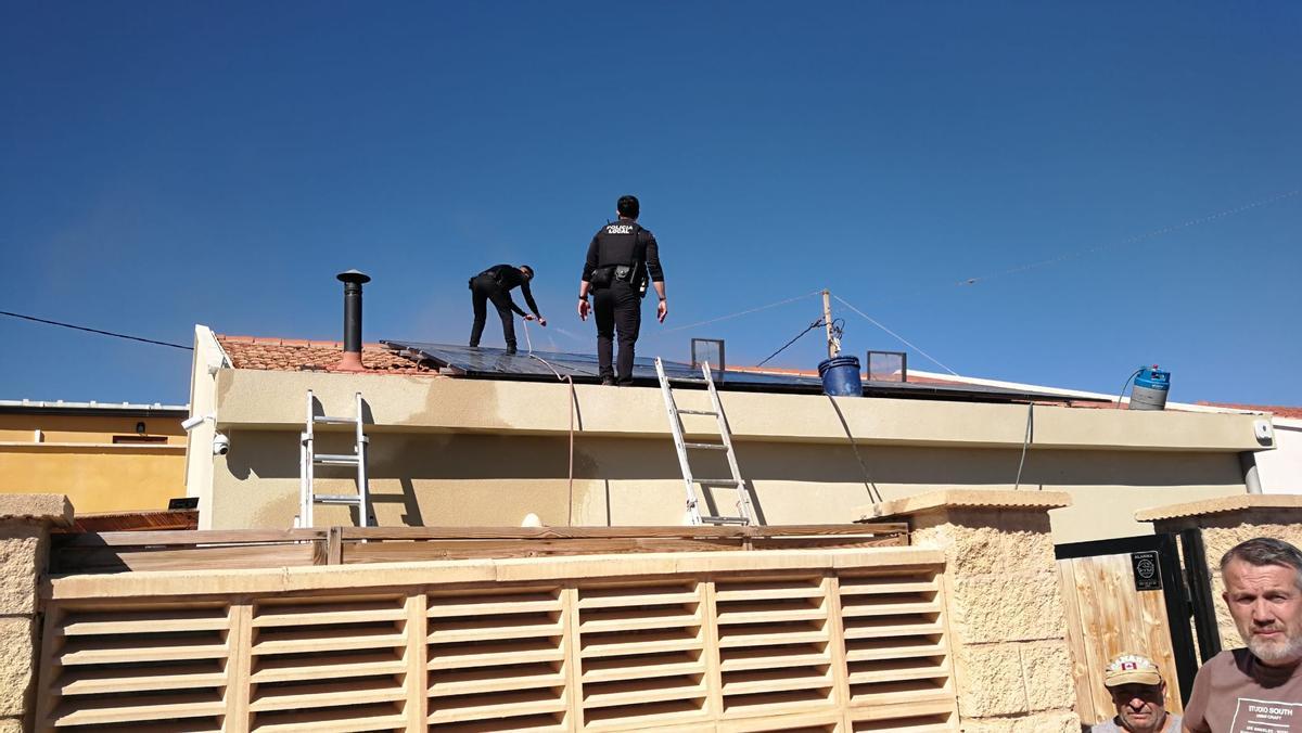 Incendio en una vivienda del barrio Trinidad de El Campello