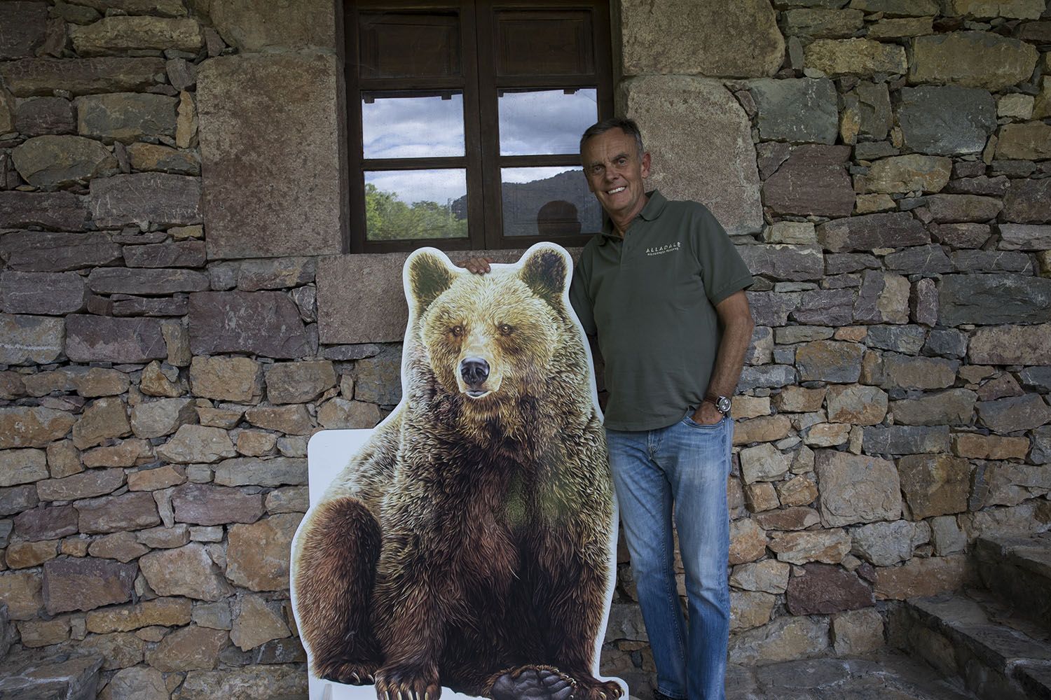 El oso pardo, un motor económico que corre peligro de entrar en extinción