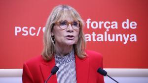 La portavoz del PSC, Lluïsa Moret, este lunes en rueda de prensa