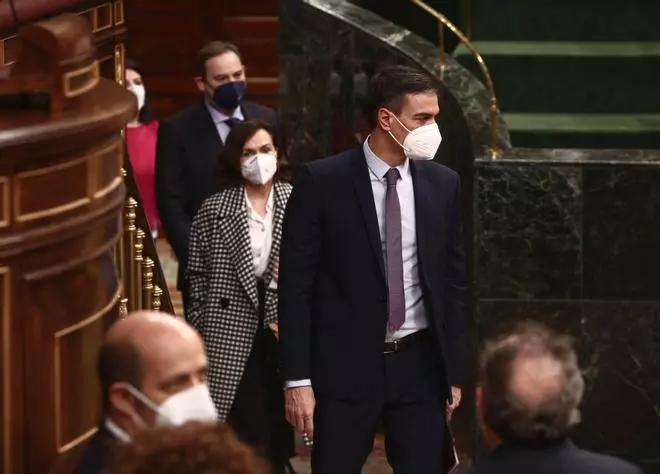 Pedro Sánchez revoluciona el Gobierno y prescinde de su núcleo duro