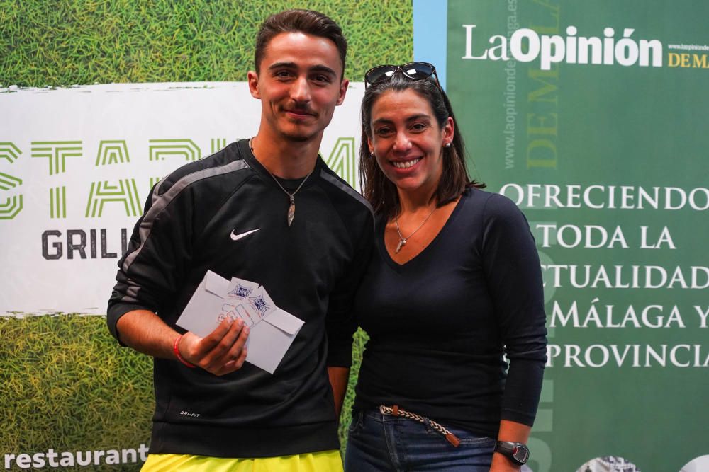 Entrega de los premios a los ganadores del V Torneo de Pádel de La Opinión de Málaga.