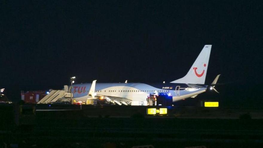 Avión averiado en el aeropuerto de Fuerteventura