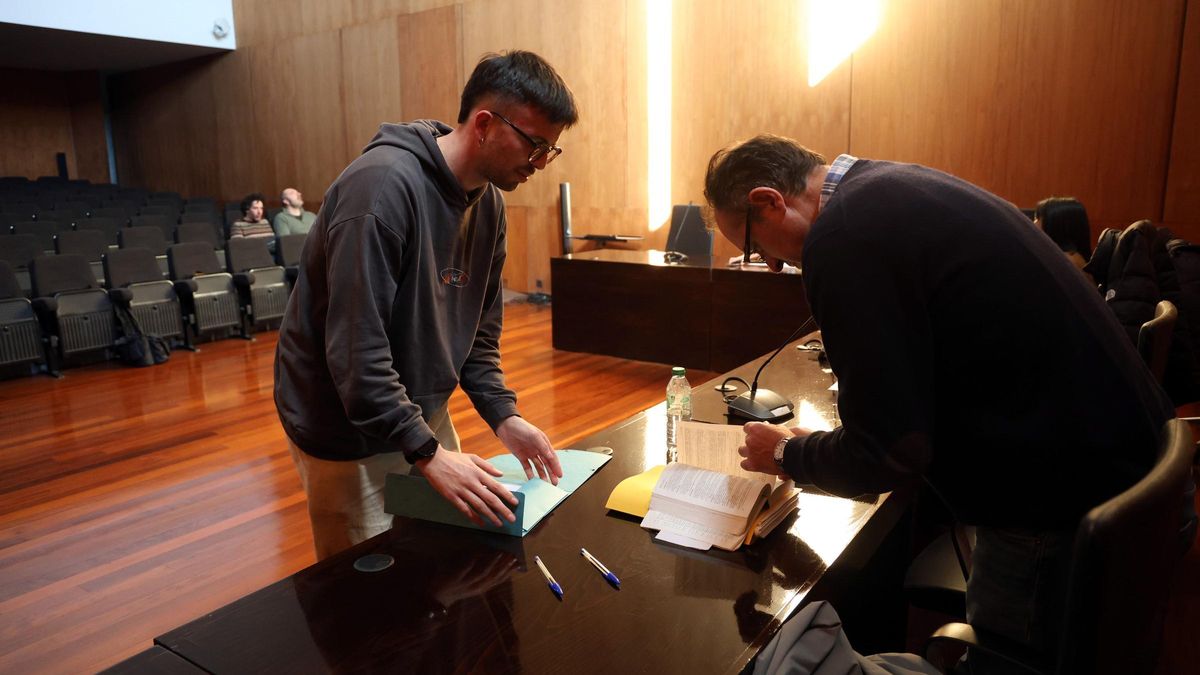 Manuel Otero Outeiral toma posesión como edil de A Illa.