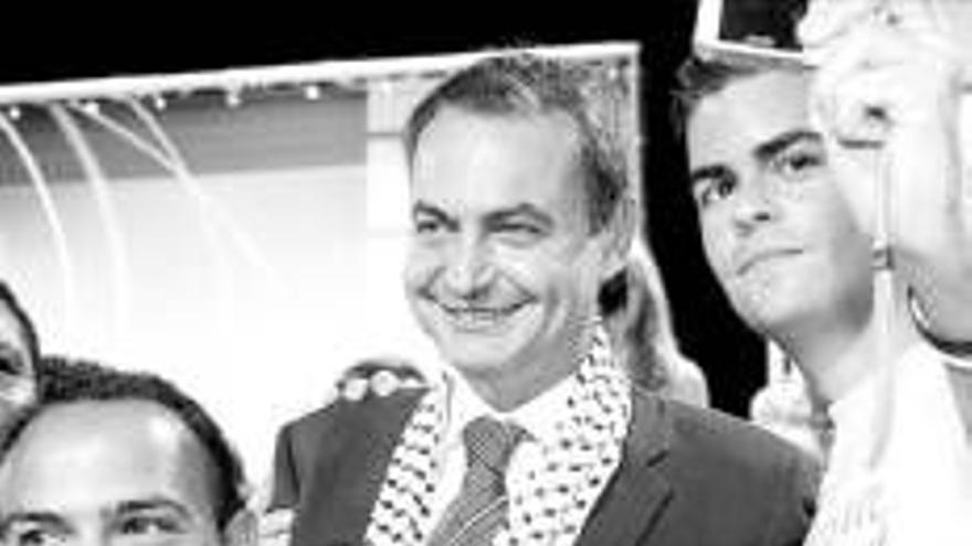 Zapatero choca con Israel y el PP al condenar las matanzas en el Líbano