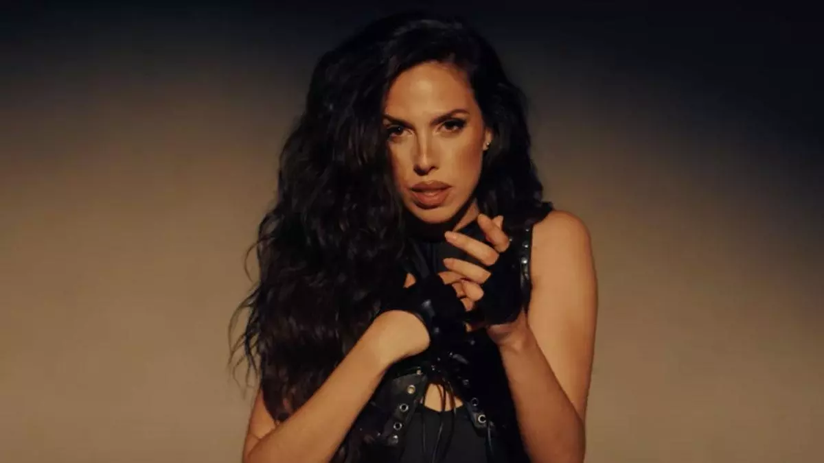 Mirela lanza su temazo más pegadizo: así suena 'De Hielo', la canción con vistas a hit del verano