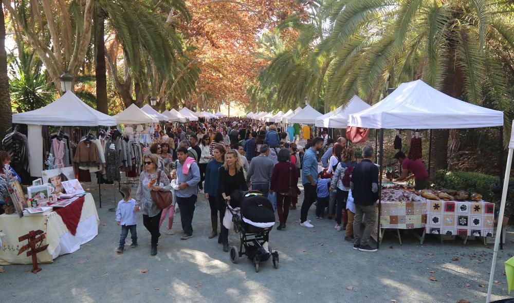 Segundo mercado navideño en el Jardín de la Concepción