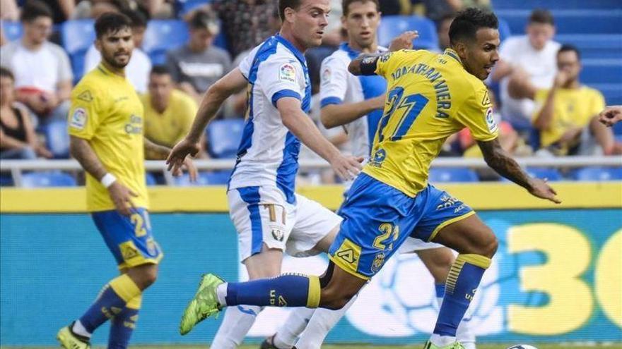 La Liga autoriza a Las Palmas a jugar con una camiseta con la bandera española