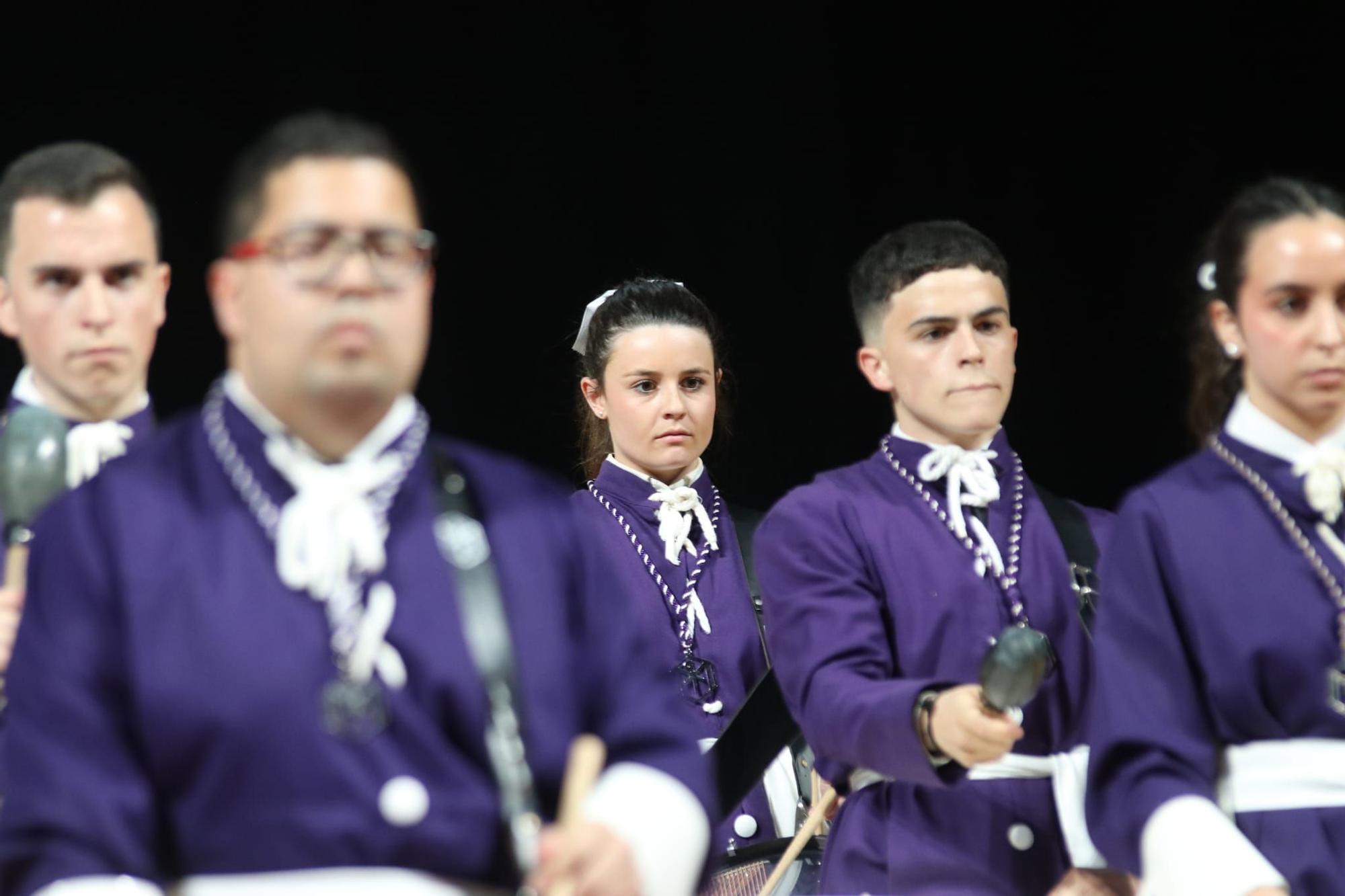 En imágenes | Concurso de tambores de la Semana Santa de Zaragoza en el Príncipe Felipe