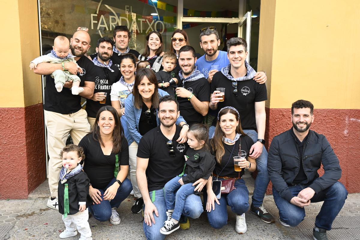 Búscate en la galería de fotos de las collas (II)