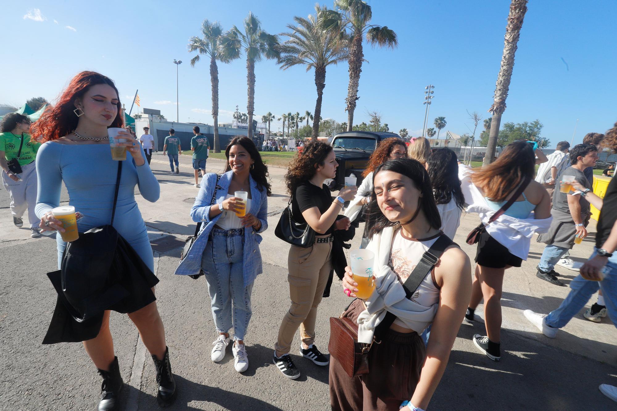 Búscate en las paellas universitarias de la Marina de València