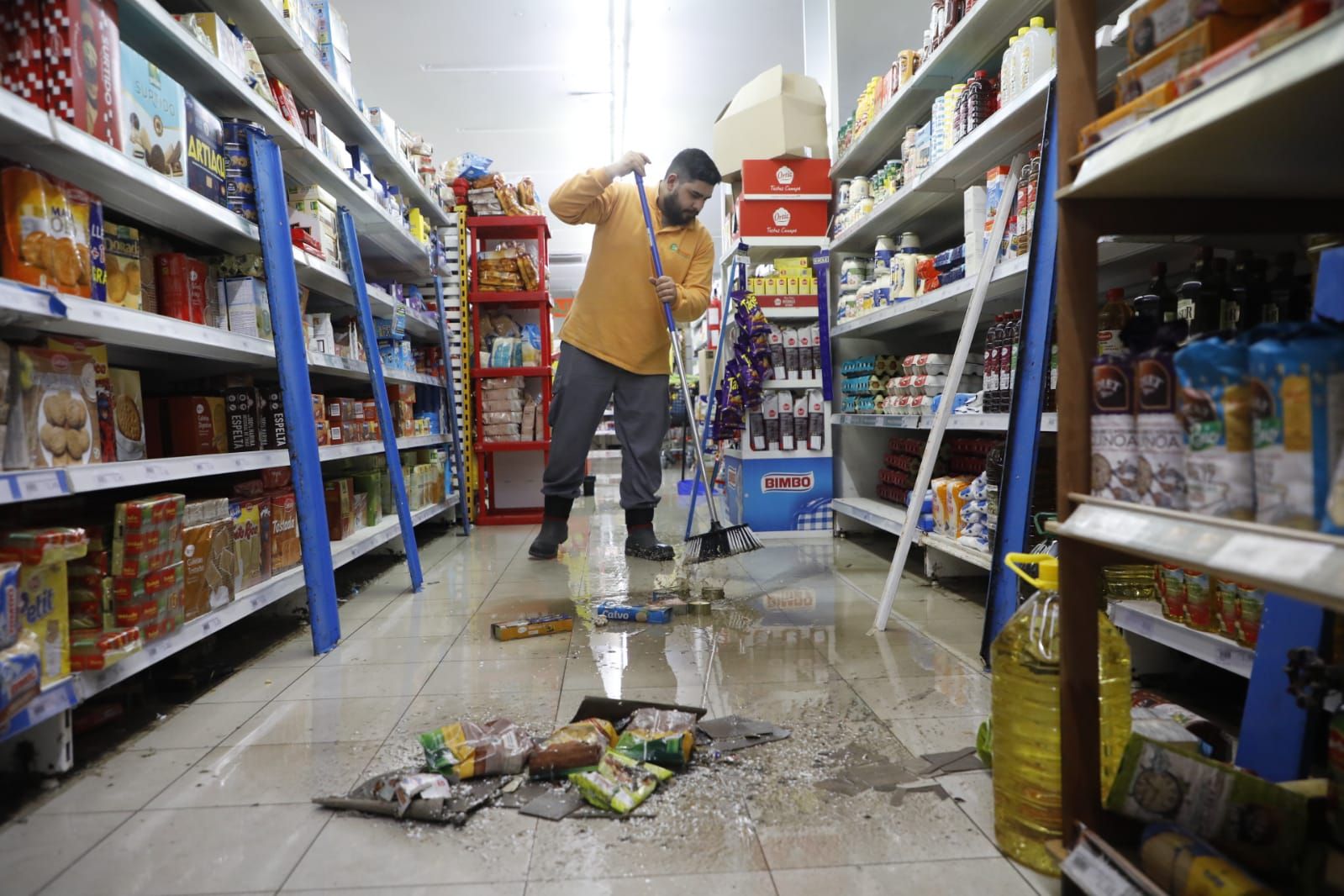 Así está la zona del Marítim el día después de las lluvias torrenciales en València