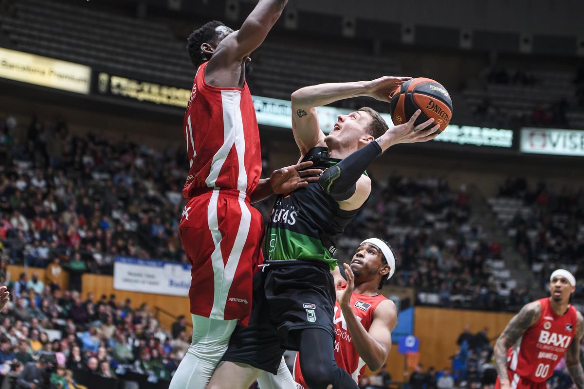 El Joventut complica una mica més la situació del Baxi Manresa