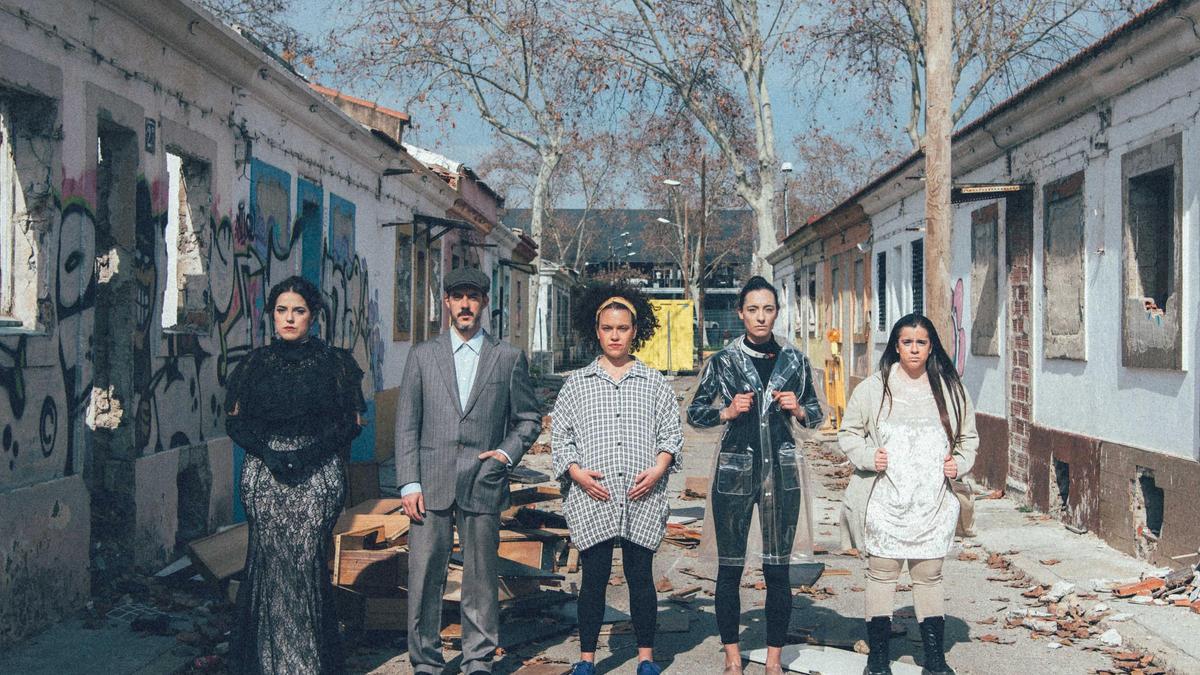 Los intérpretes protagonistas de 'El futur'.
