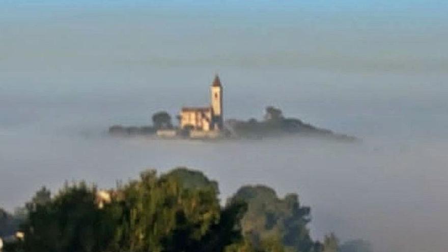El santuario emerge de entre la niebla | LEVANTE-EMV