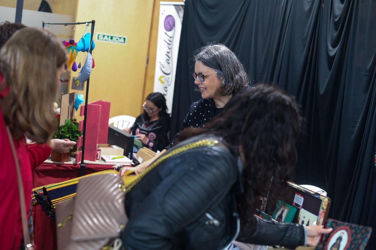 Foro de artesanos para la indumentaria tradicional