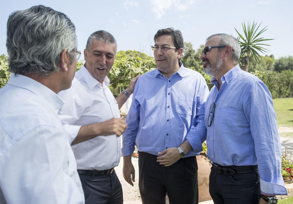 Encuentro entre empresarios y el Consell