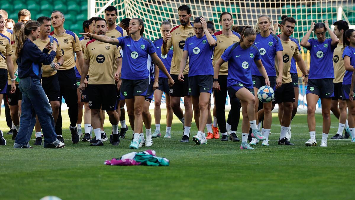 El FC Barcelona femenino durante el entrenamiento de este viernes en Lisbo para disputar mañana la final de la Liga de Campeones femenina contra el Arsenal