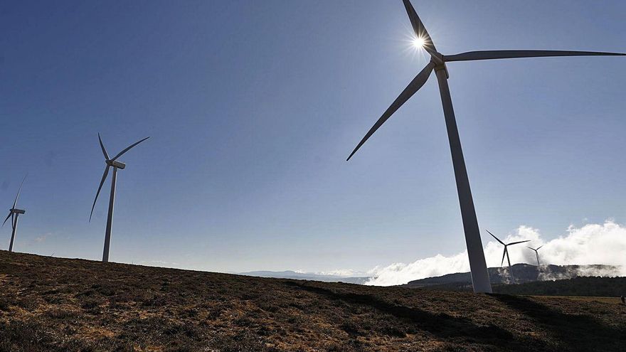 Somiedo no quiere torres eólicas: “Atentan contra el medio ambiente y el paisaje”