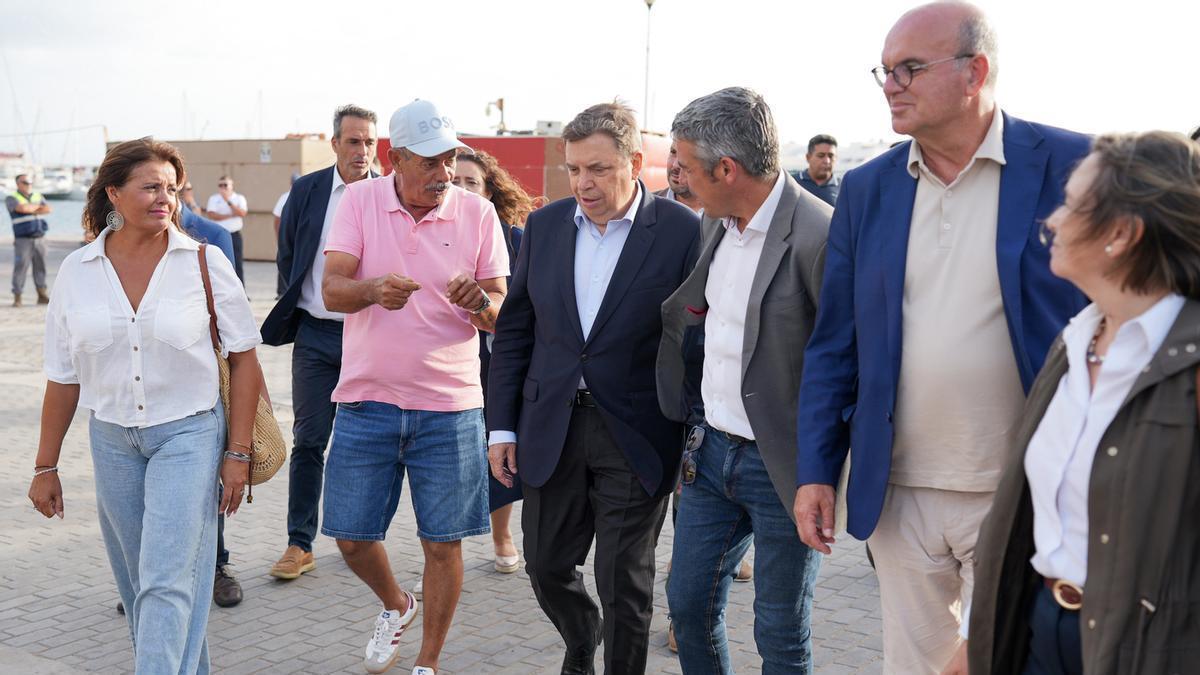 Visita a La Graciosa del ministro de Agricultura, Pesca y Alimentación, Luis Planas