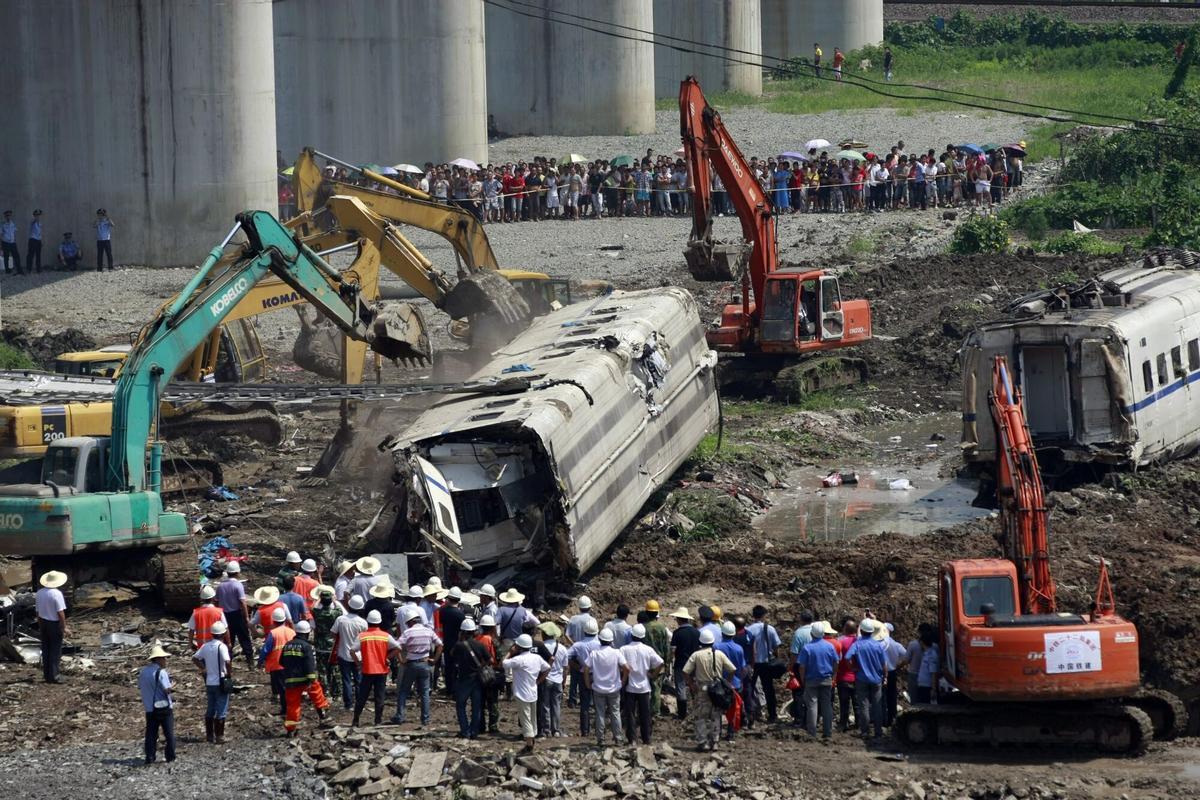 Estado en el que quedaron los trenes en el accidente de Wenzhou, en julio de 2011, en el que murieron 40 personas.