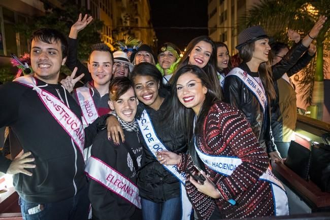 Ambiente Carroza anunciadora del Carnaval 2016 ...