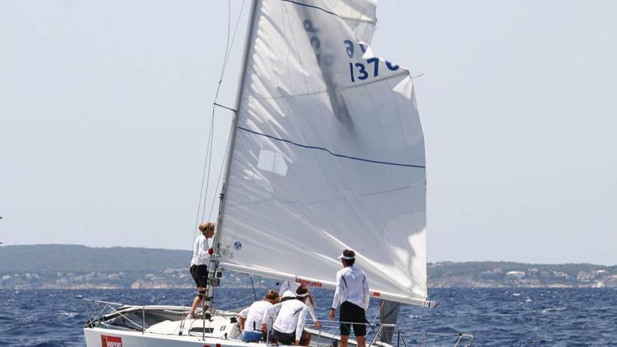 El Kundaka-Elite Sails se estrena en la Copa del Rey Mapfre con un cuarto puesto