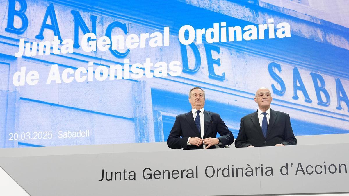 Primera junta de accionistas del Sabadell tras el regreso a Catalunya