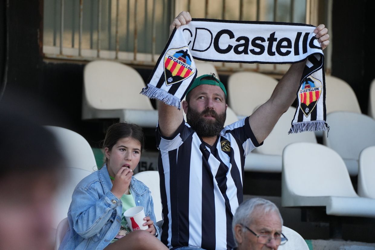 ¡Las mejores imágenes de la celebración del ascenso a Segunda Federación del Castellón B!
