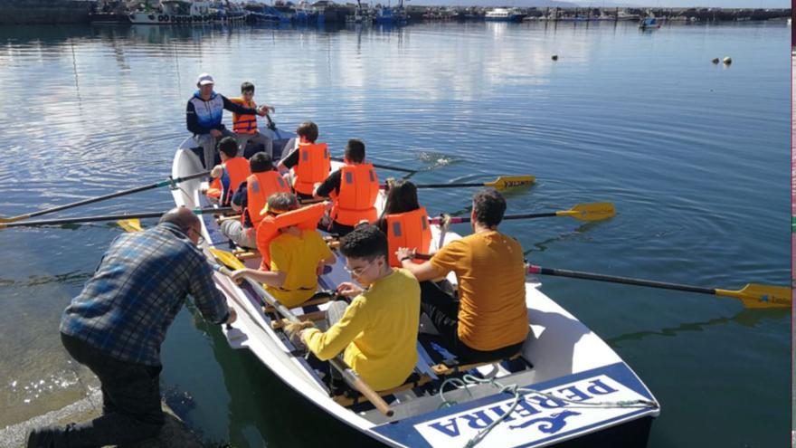 Un bautismo de mar para los alumnos del CEIP Abelendo | FDV