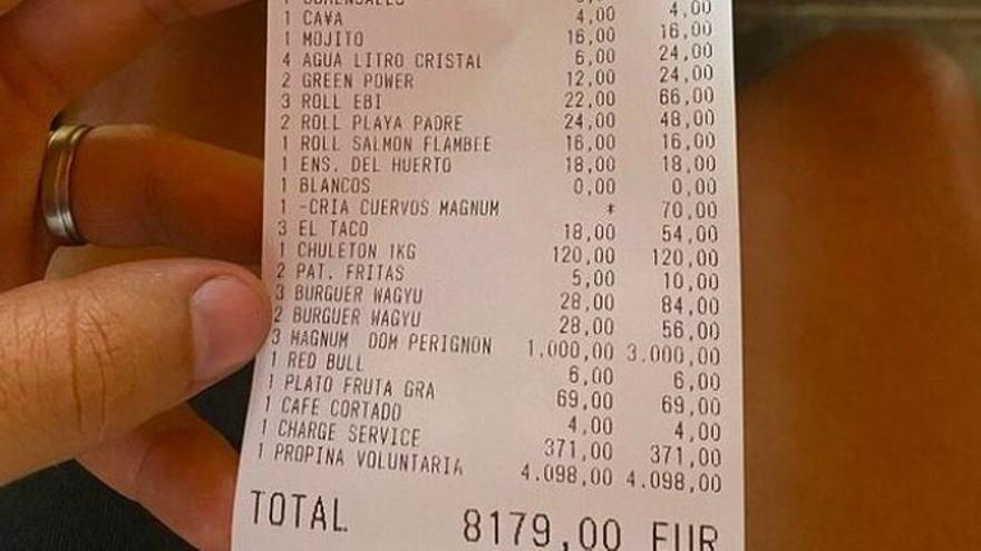 Deja 4.000 euros de propina en restaurante Marbella tras la queja de un cliente