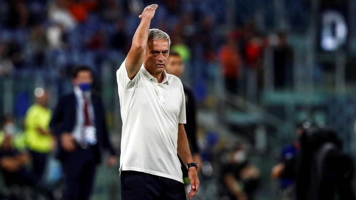 Mourinho: ¡Bombazo! "Me acaba de contratar el mejor equipo de México"