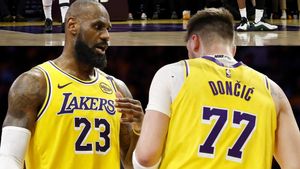 LeBron, junto a Doncic en su debut con los Lakers