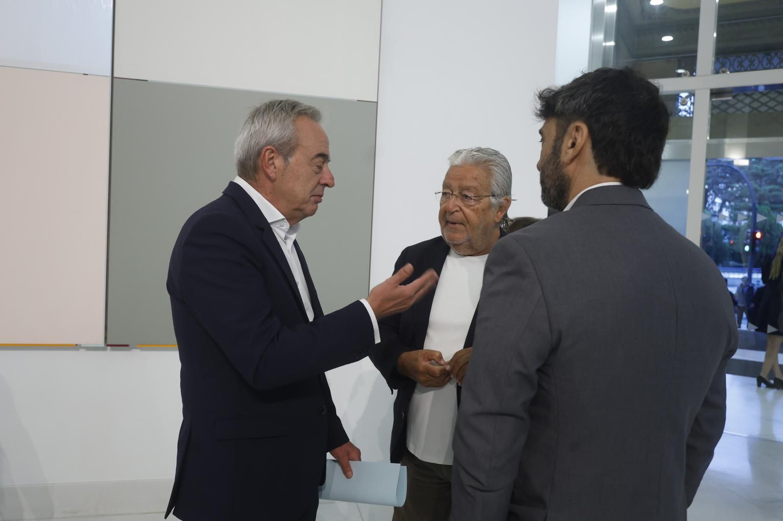 Llegada de los asistentes a la segunda edición del Foro de Energía en la Comunitat Valenciana