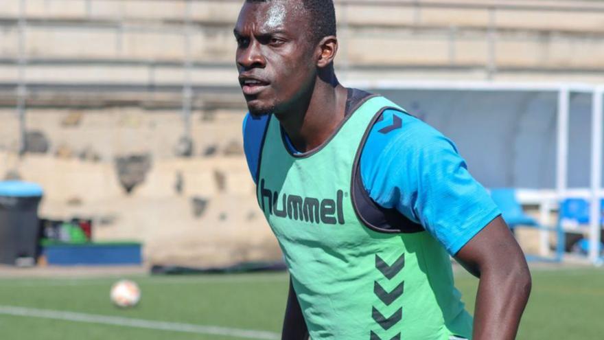Omar Jaiteh, en un entrenamiento.