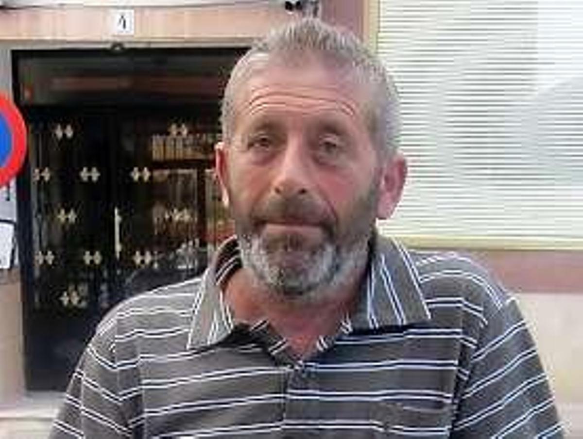 Colunga pasa de banderas